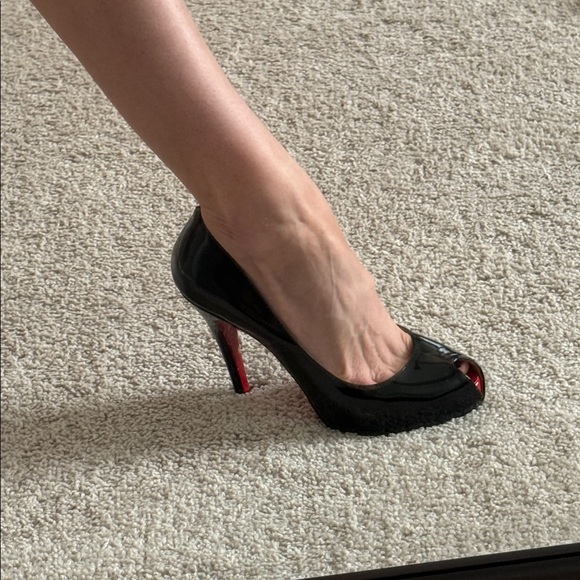 Christian Louboutin Elegant Black Heels with Red Soles - Picture 1 of 14